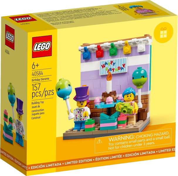40584 Birthday Diorama (Retired) (New Sealed)