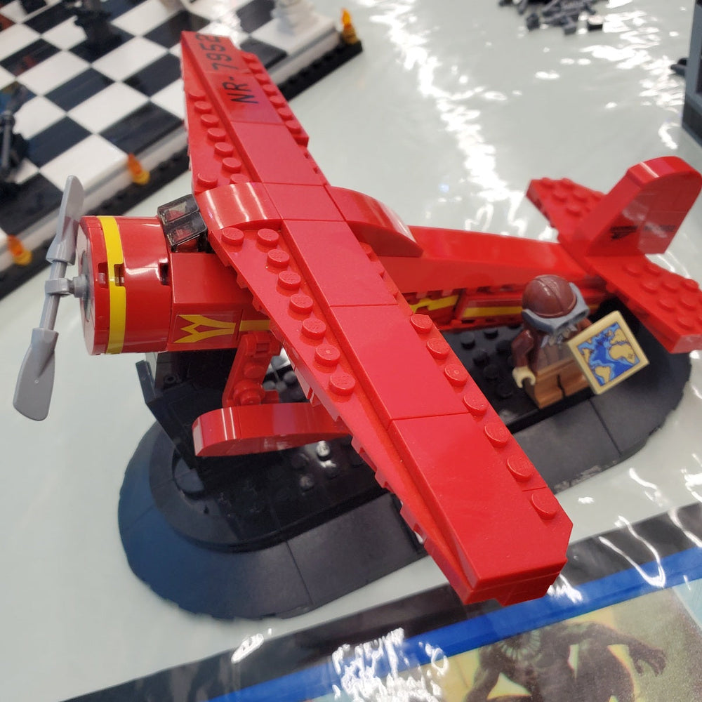 40450 Amelia Earheart Tribute (Retired) (Previously Owned)