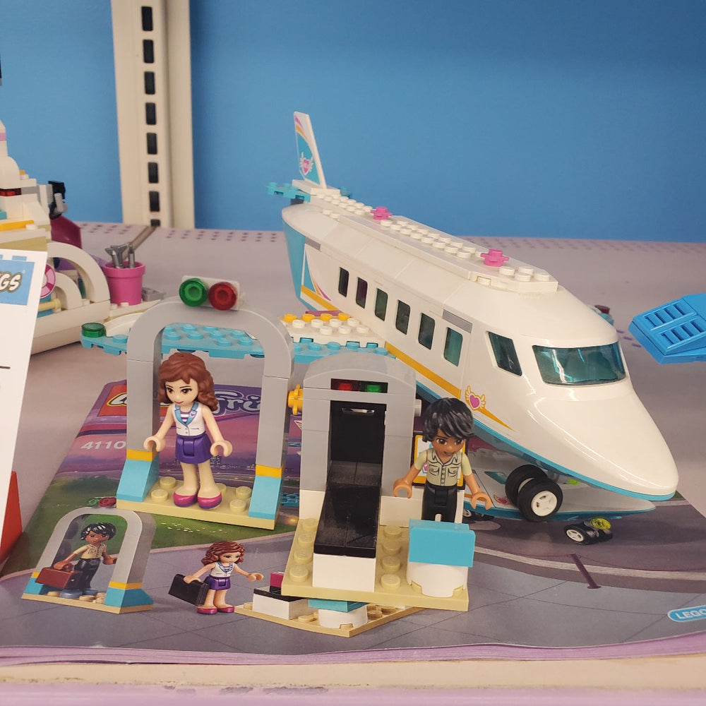 41100 Heartlake Private Jet (Retired) (Previously Owned)
