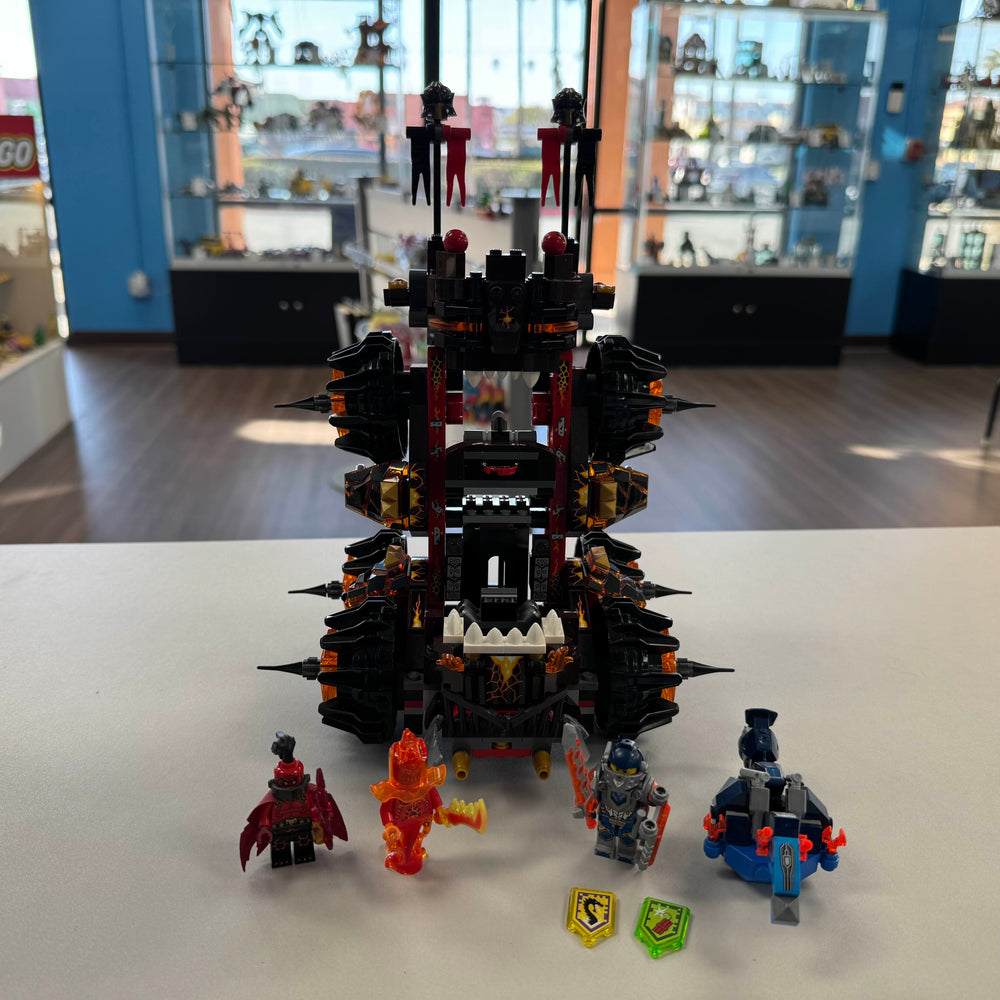70321 General Magmar's Siege Machine of Doom (Retired) (Previously Owned)