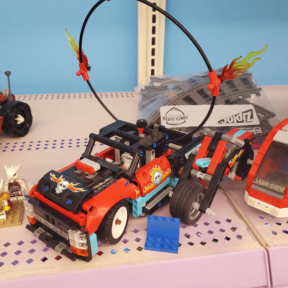 42106 Stunt Show Truck and Bike (Retired) (Previously Owned)
