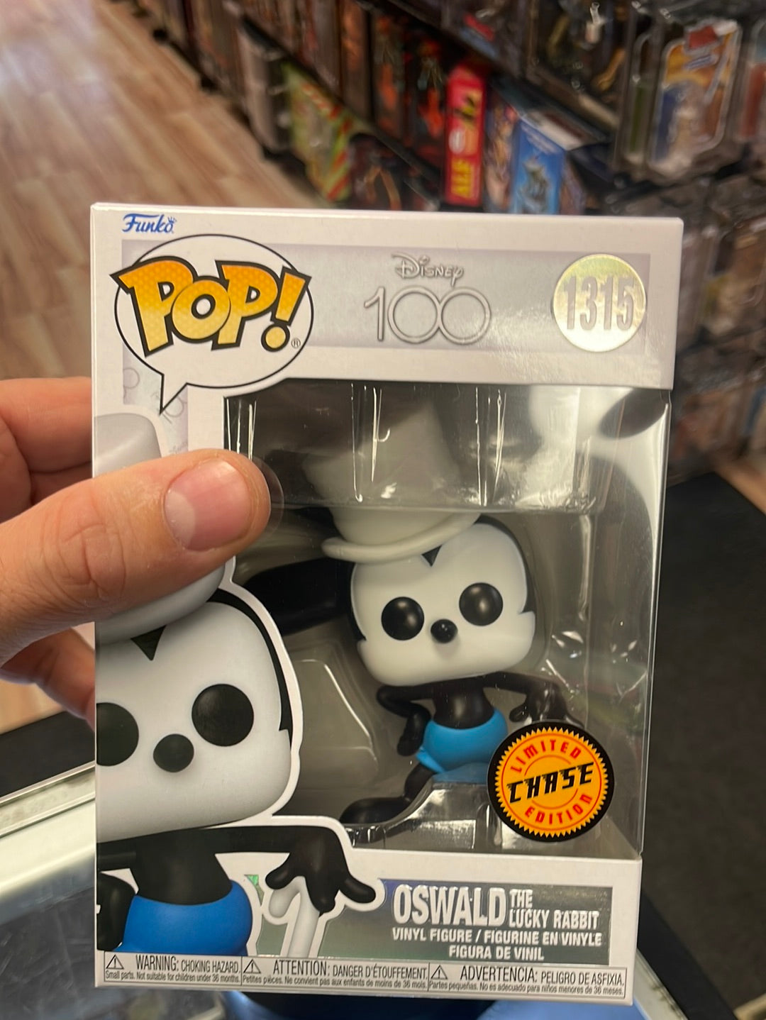 Oswald the Luck Rabbit 1315 Chase (Funko Pop! Disney) product image 8, provided for visual reference and product detail