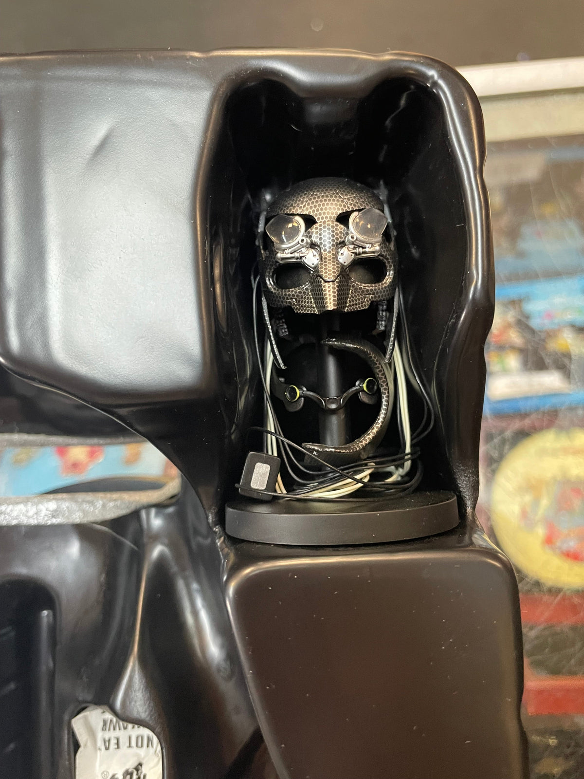 Batman With Tech Cowl MMS342 1/6 Scale (Batman VS Superman Dawn Of Justice, Hot Toys) COMPLETE product image 28, provided