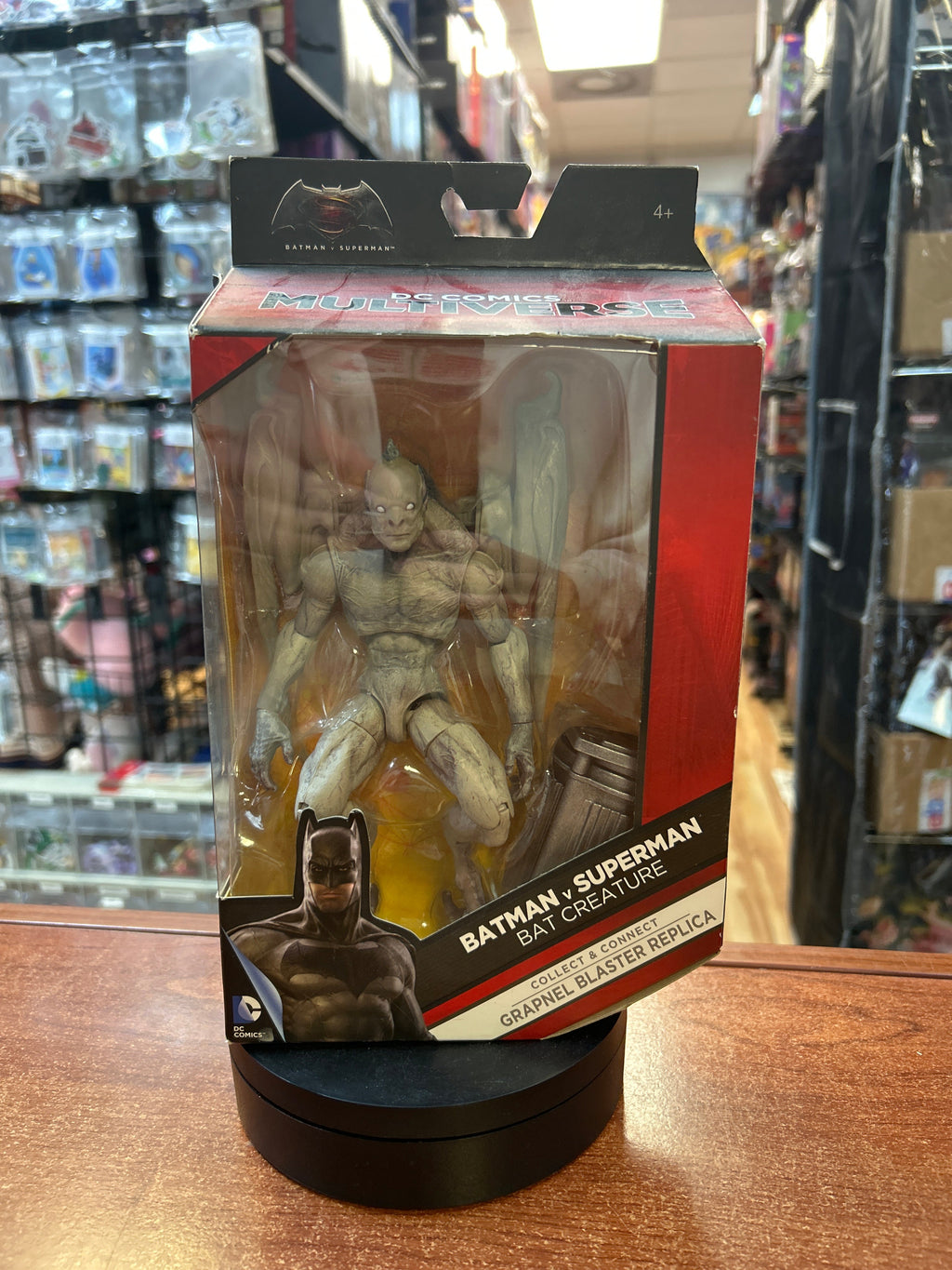 Bat Creature -BAF Grapnel Blaster Replice- (DC Multiverse, Mattel) **SEALED** product image 1, provided for visual reference