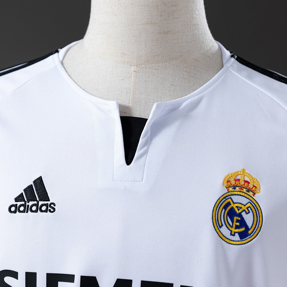 Real Madrid Jersey 2003-04 Home Retro Football Kit product image 7
