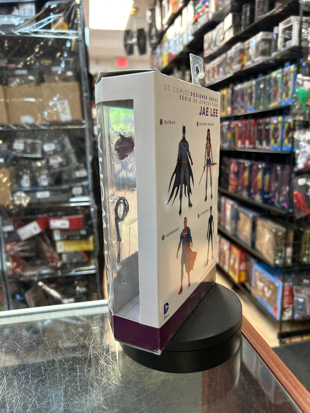 Catwoman -Jae Lee- (DC Direct, Designer Series) **SEALED** product image 5, provided for visual reference and product detail