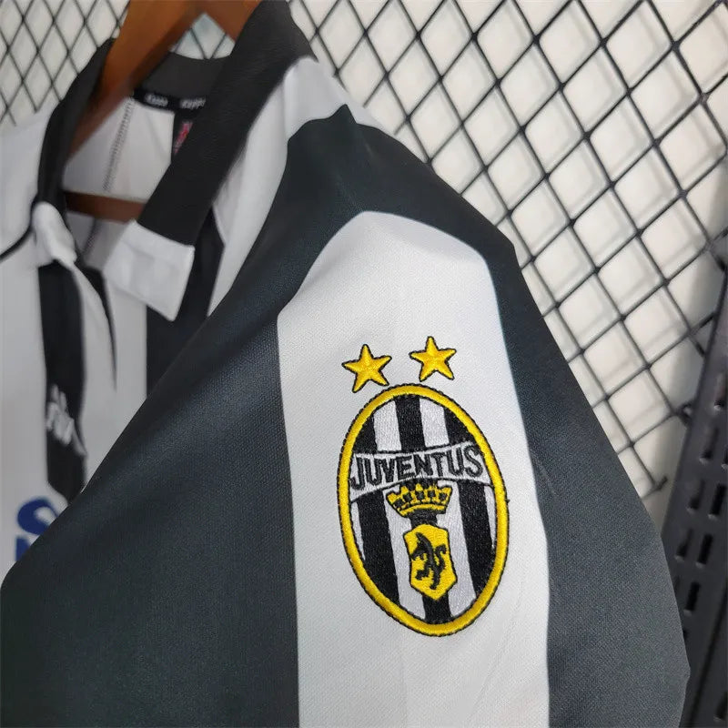 Juventus Retro Jersey 1997/98 Home Football Soccer Shirt product image 4