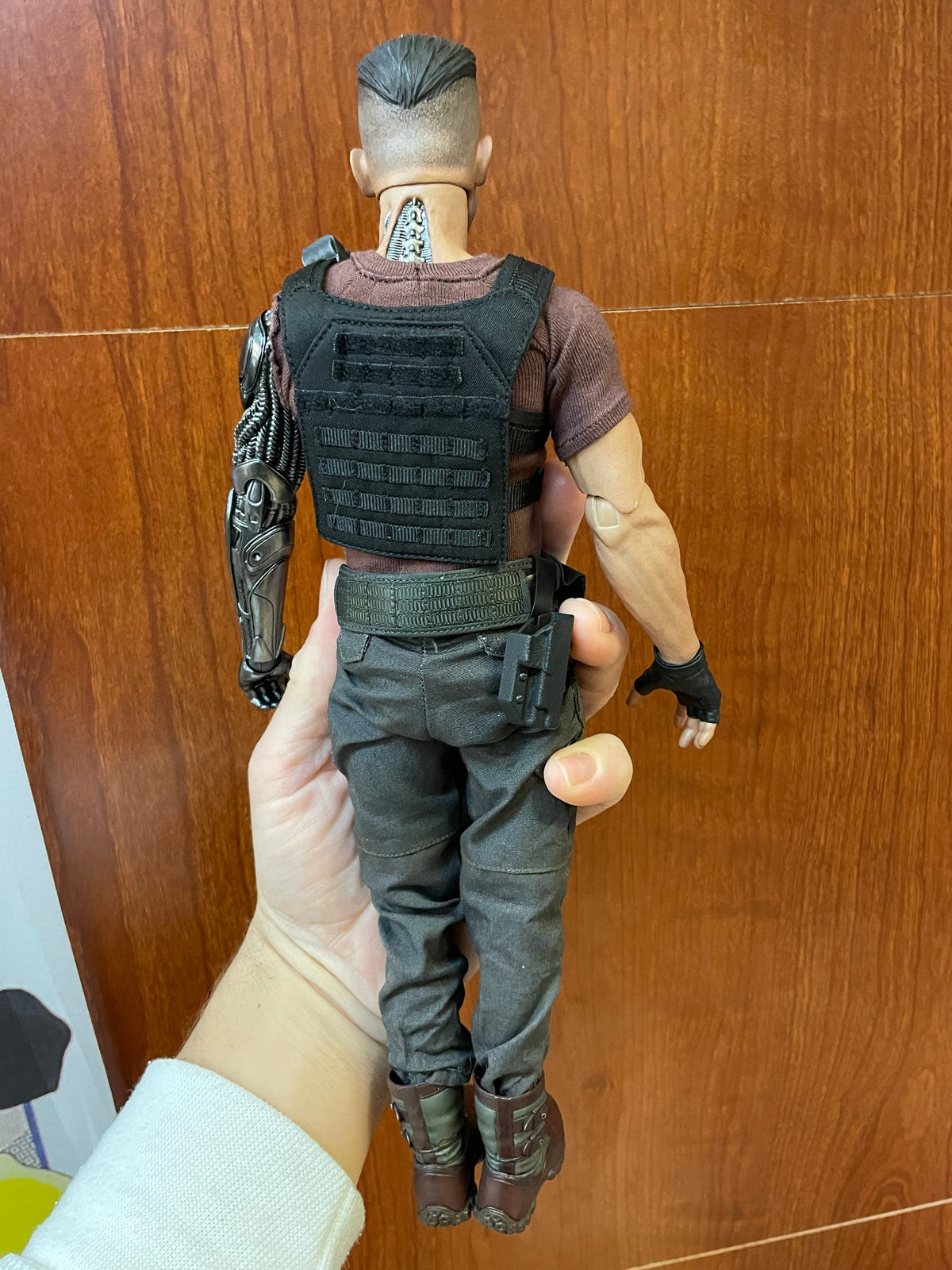 Cable With Exclusive Shield MMS583 1/6 Scale (Deadpool 2, Hot Toys) COMPLETE product image 11, provided for visual reference
