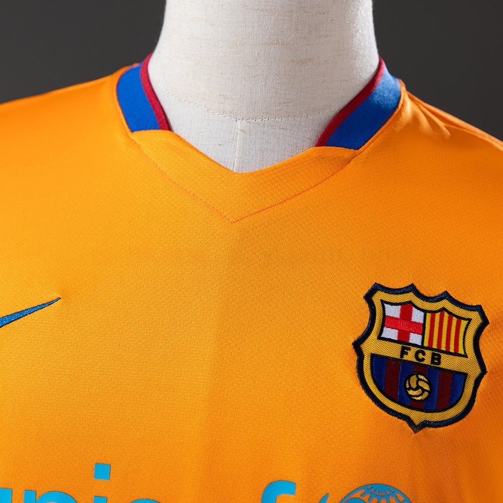 Barcelona Jersey 2006/07 Away Retro Football Kit product image 6