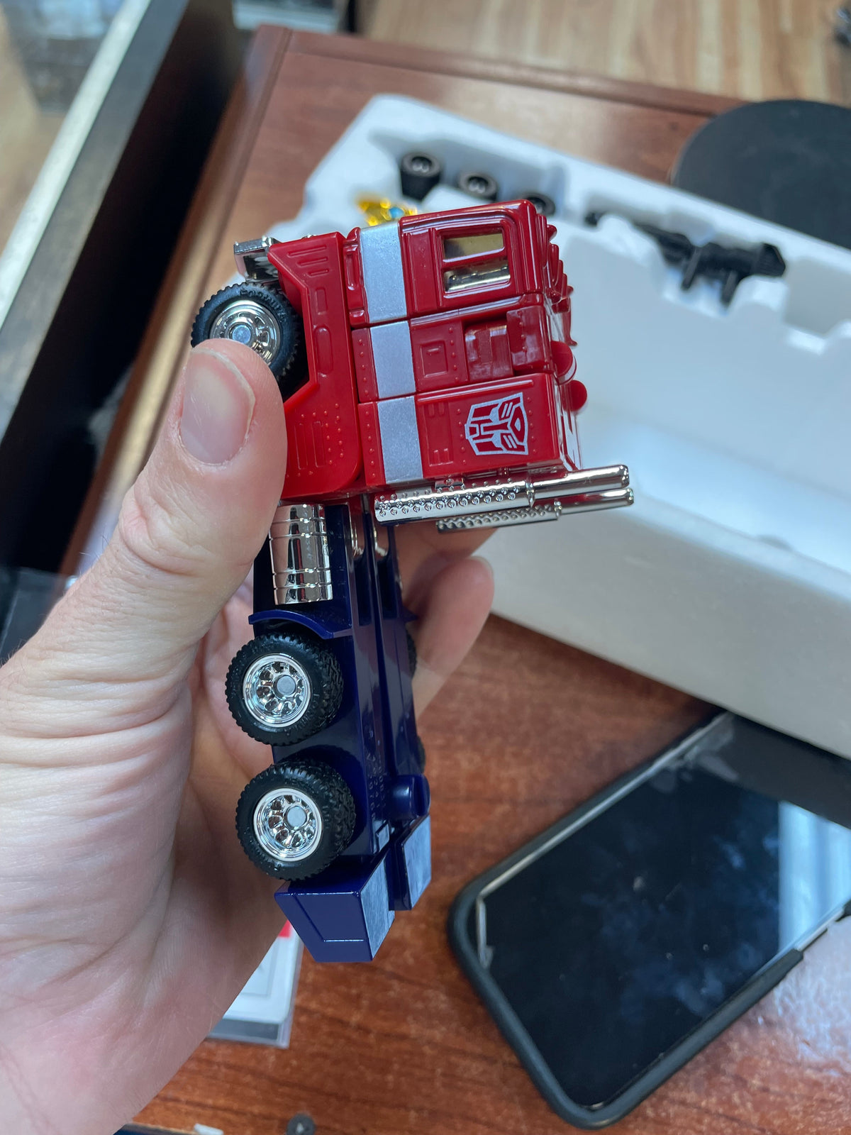 Optimus Prime C-01 Missing Link (Takara Tomy, Hasbro, Transformers) COMPLETE product image 13, provided for visual reference