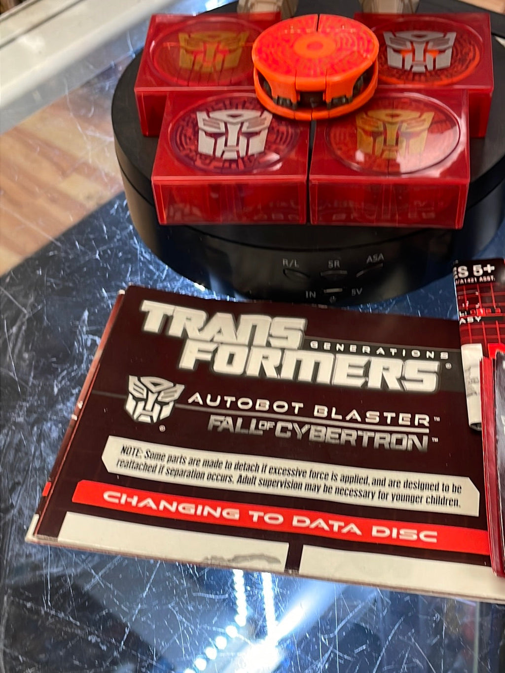 Generations Blaster with Data Disk Lot (Transformers Deluxe Class, Hasbro) Complete product image 4, provided for visual