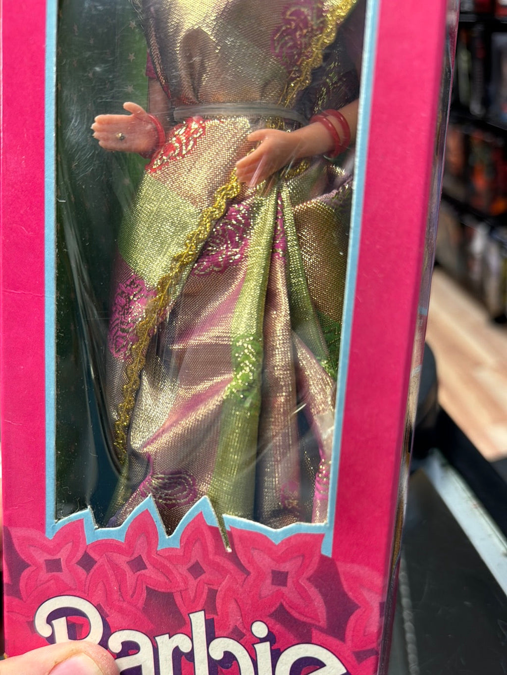 Gold Dress Barbie In India 9910 (Vintage Barbie, Leo Mattel) product image 16, provided for visual reference and product