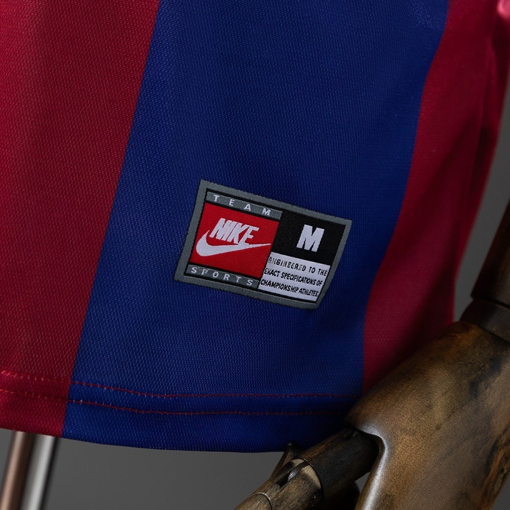 Barcelona Jersey 1998-99 Home Retro Football Kit product image 3