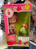 Cherry Cuddler with Gooseberrry (Vintage Strawberry Shortcake, Kenner) Open Box product image 1, provided for visual