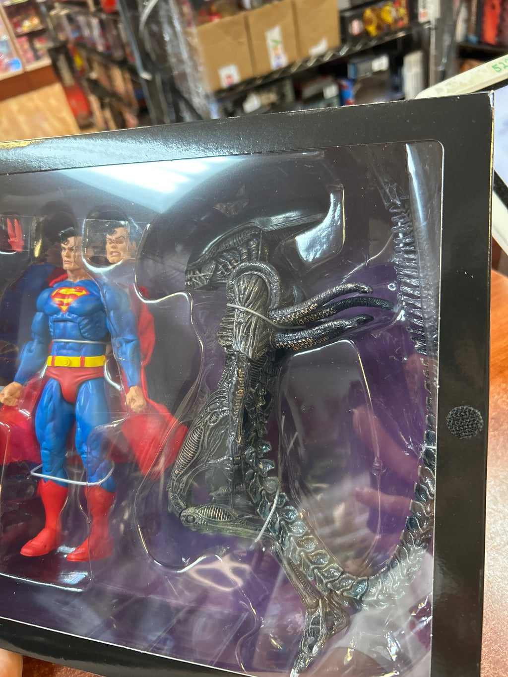 Superman vs Xenomorph Alien -SDCC- (NECA, Predator) **SEALED** product image 8, provided for visual reference and product