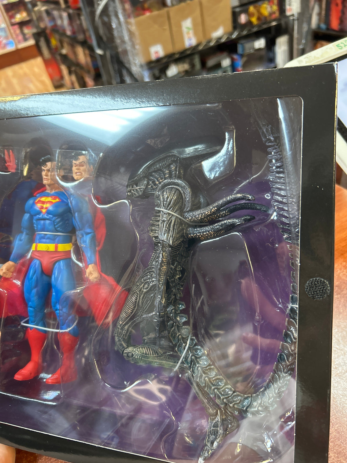 Superman vs Xenomorph Alien -SDCC- (NECA, Predator) **SEALED** product image 8, provided for visual reference and product