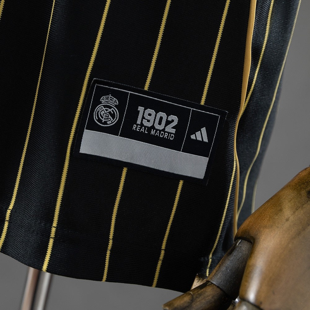Real Madrid Jersey 25/26 Black Gold Baseball Kit product image 2
