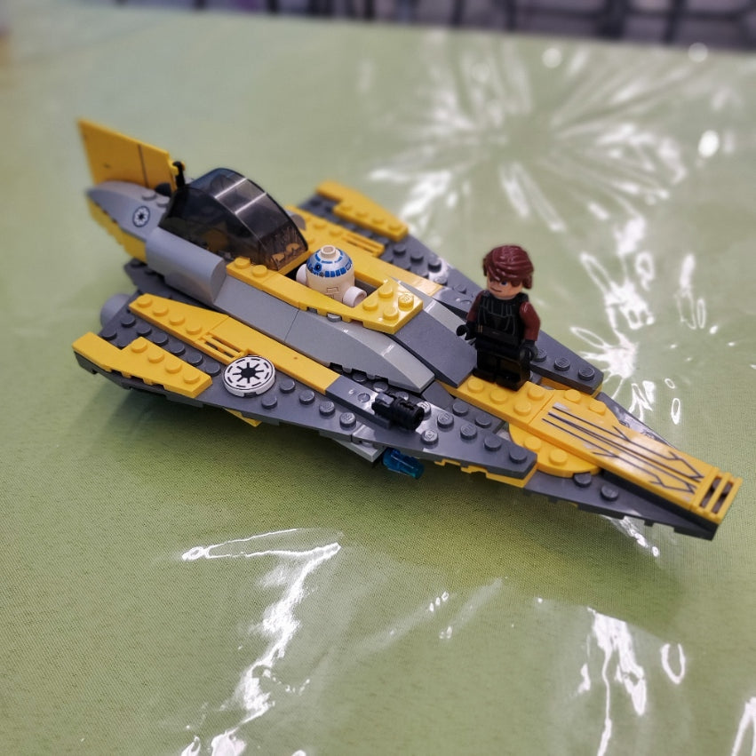 7669 Anakin's Jedi Starfighter (Previously Owned) (Retired) product image 1, provided for visual reference and product