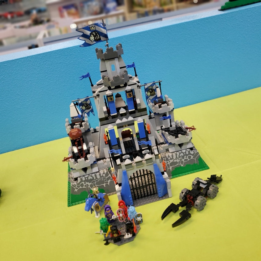 8781 Castle of Morcia (Retired) (Previously Owned) product image 1, provided for visual reference and product detail review