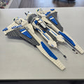 9525 Pre Vizsla's Mandalorian Fighter (Retired) (Previously Owned) product image 1, provided for visual reference and