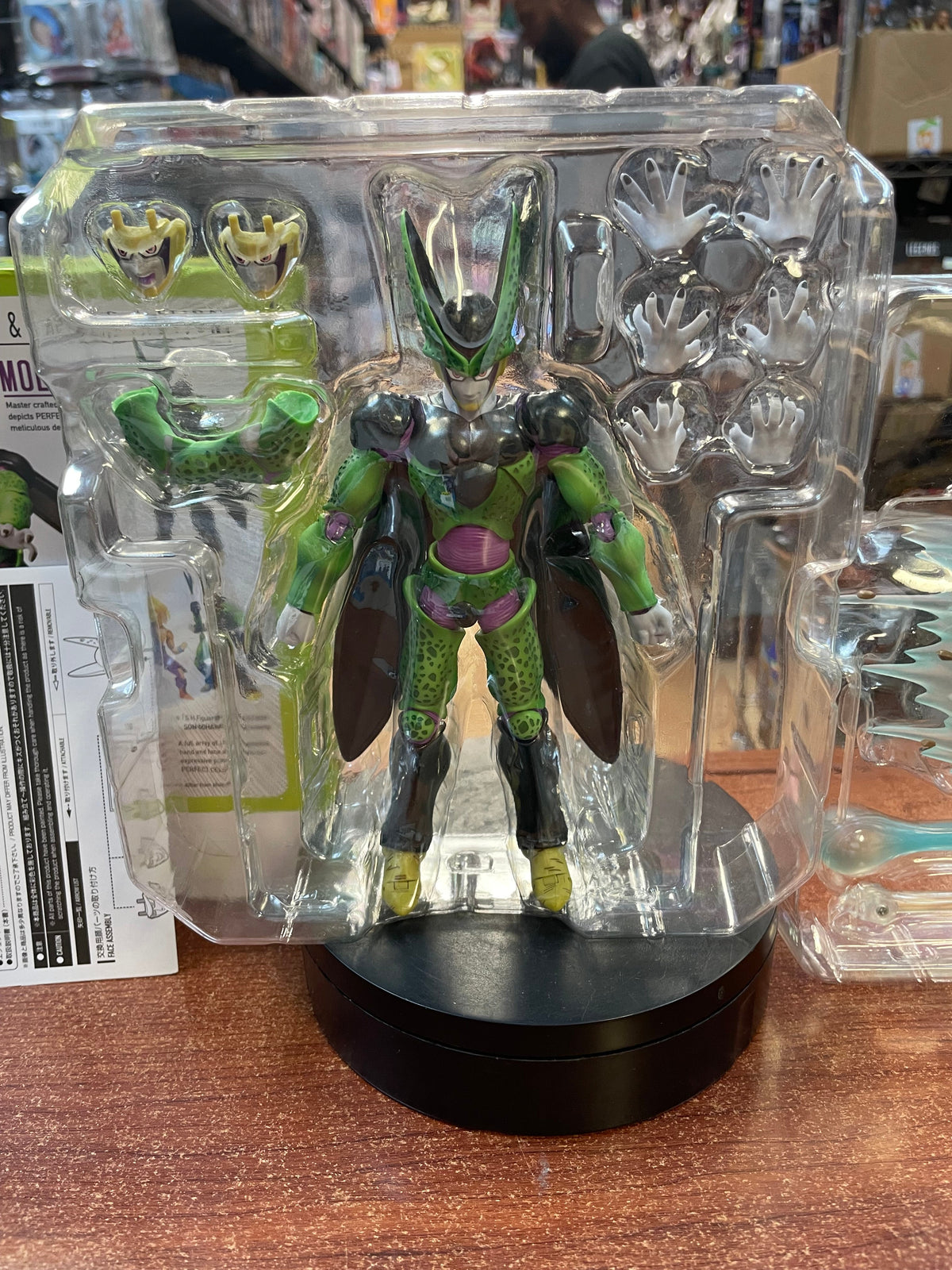 Perfect Cell -SDCC- (Dragon Ball, Bandai SH Figuarts) *COMPLETE* product image 2, provided for visual reference and product