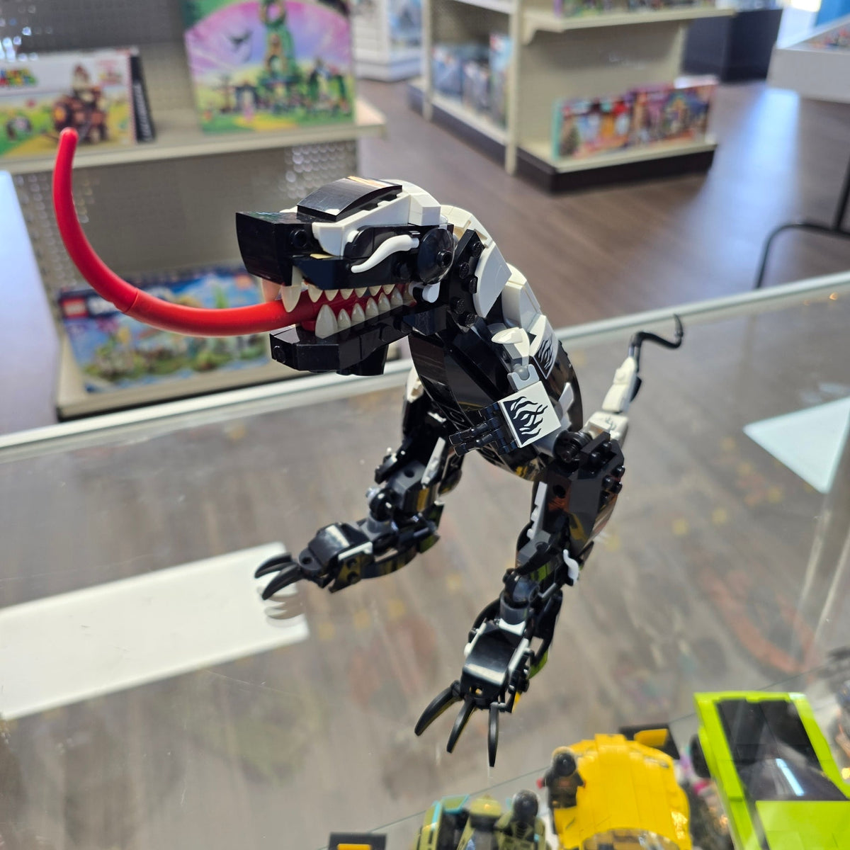76151 Spider-Man Venomosaurus Ambush (Previously Owned) product image 1, provided for visual reference and product detail