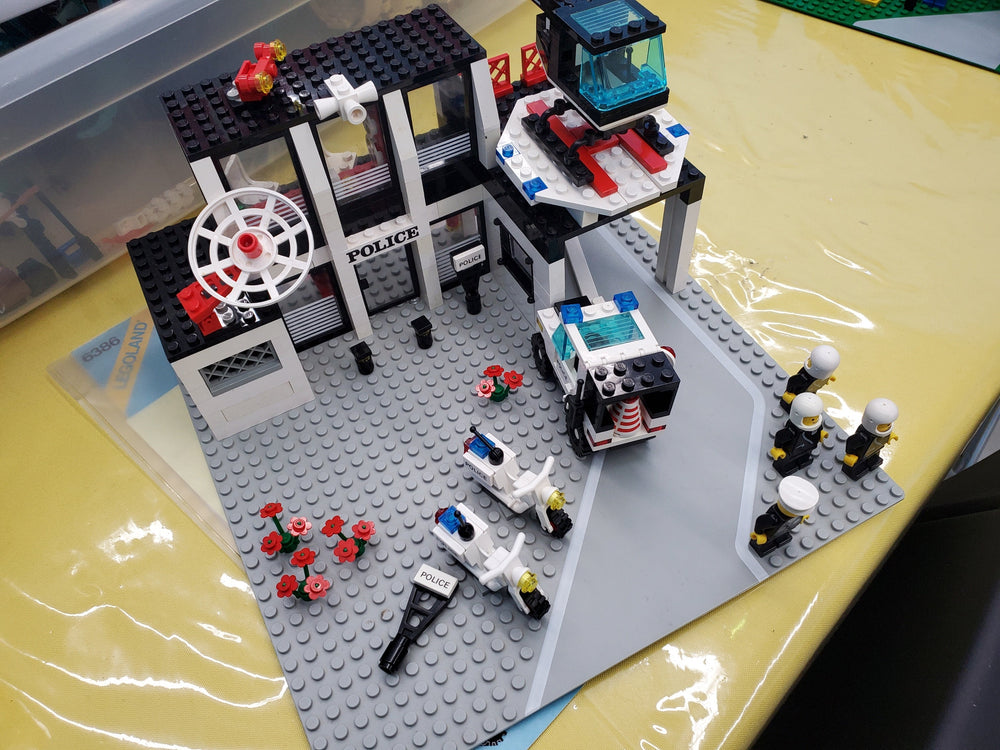 6386 Police Command Base (Retired) (Previously Owned)
