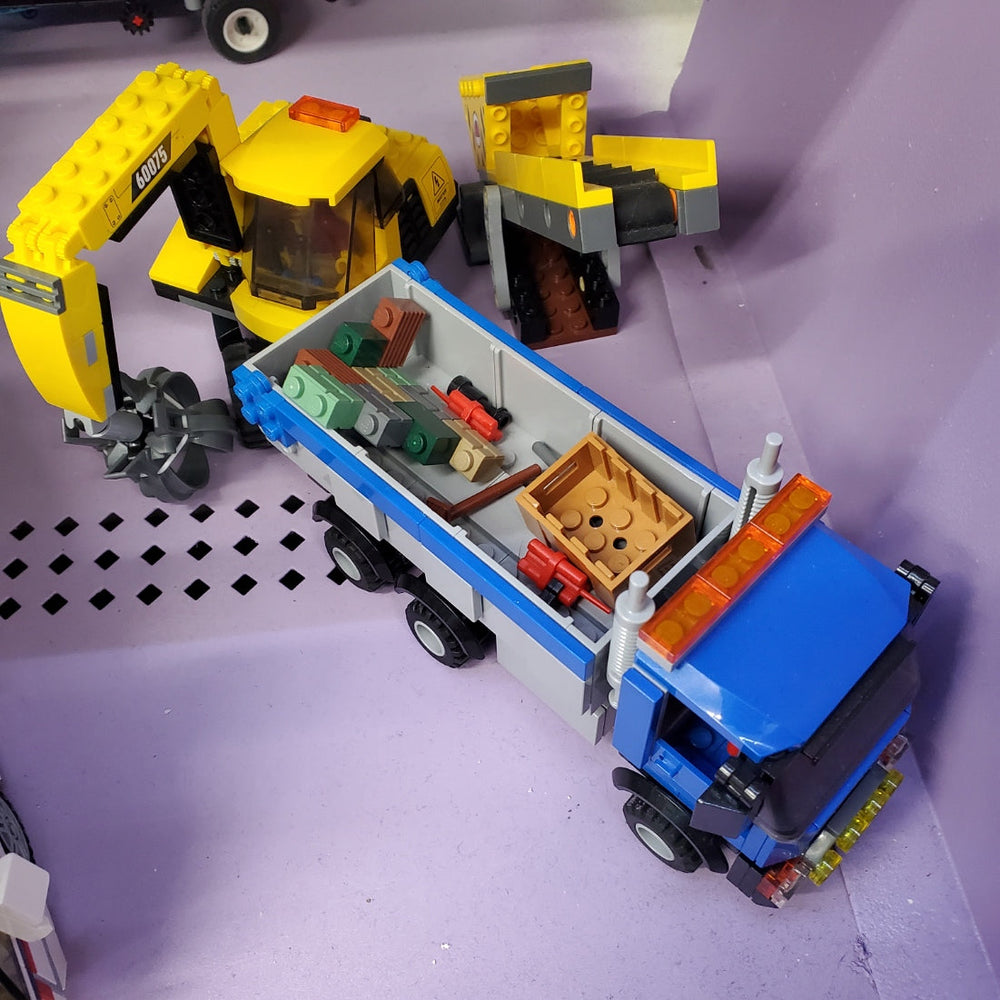 60075 City Excavator and Truck (Retired) (Previously Owned)