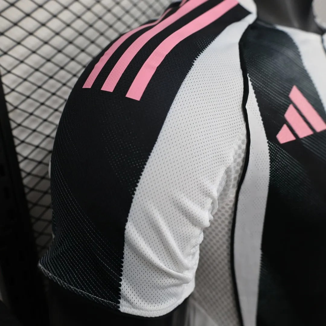 Player Version Juventus Home Jersey 25/26 Football Kit product image 8