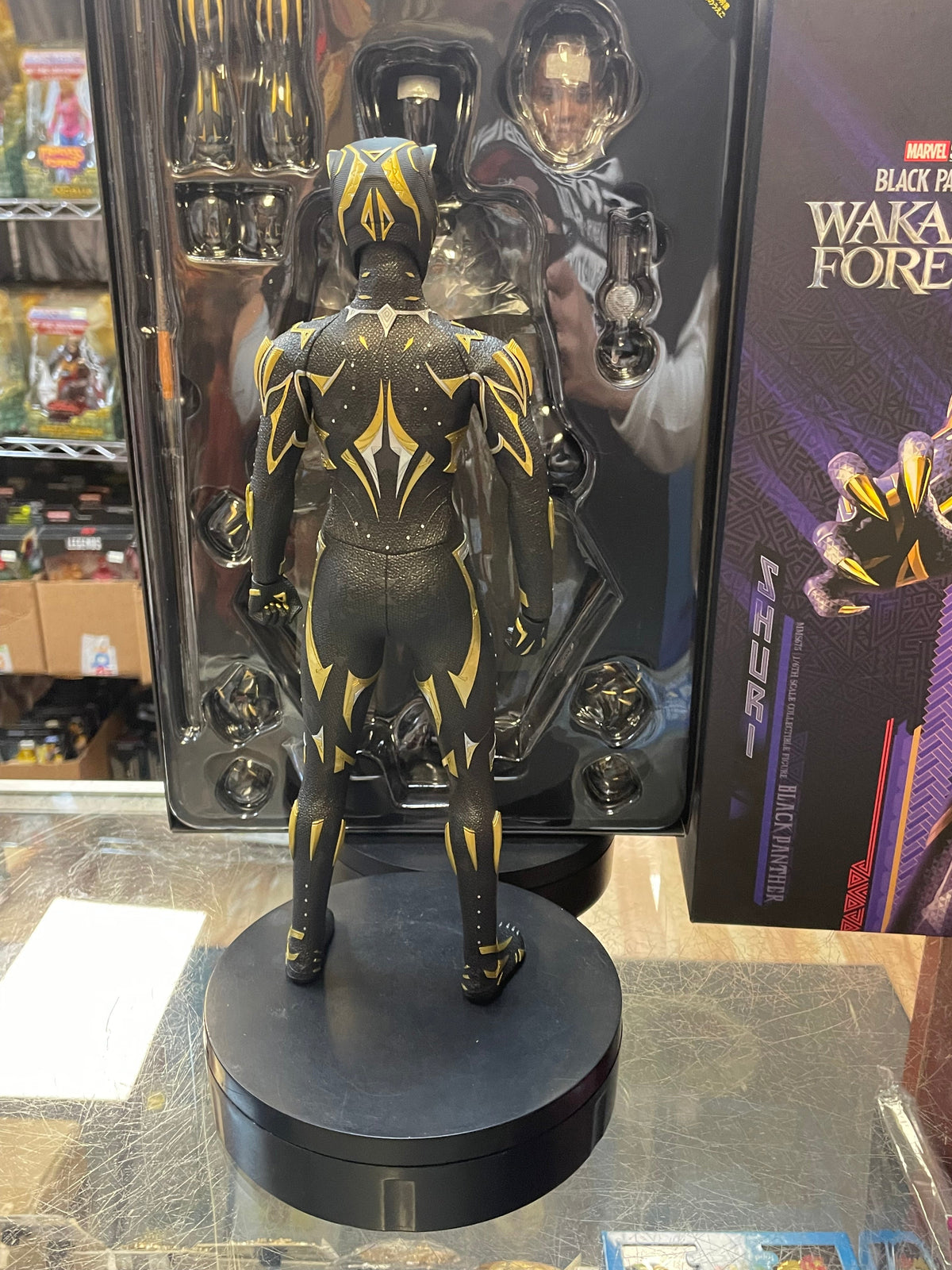 Shuri MMS675 1/6 Scale (Black Panther Wakanda Forever, Hot Toys) COMPLETE product image 3, provided for visual reference and