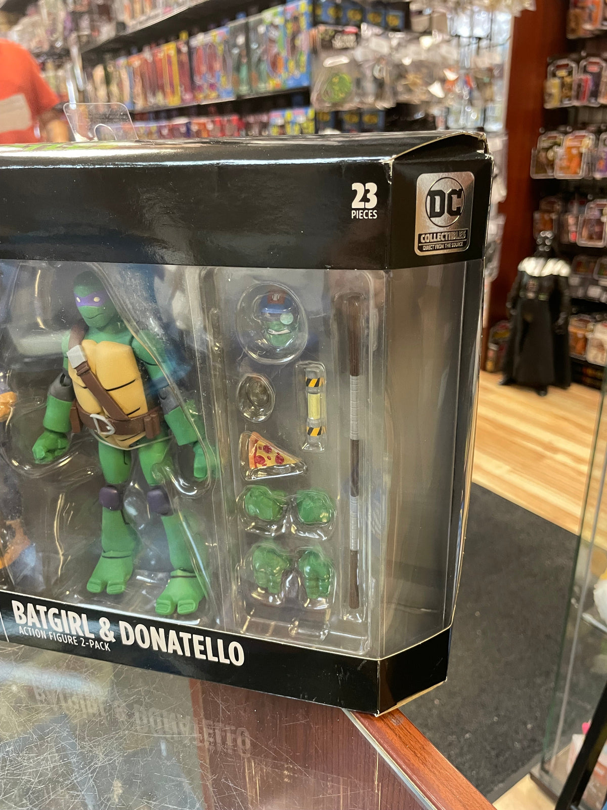 Batgirl & Donatello 2 Pack (Batman Vs Teenage Ninja Turtles, DC Collectibles) NEW/OPEN product image 8, provided for visual