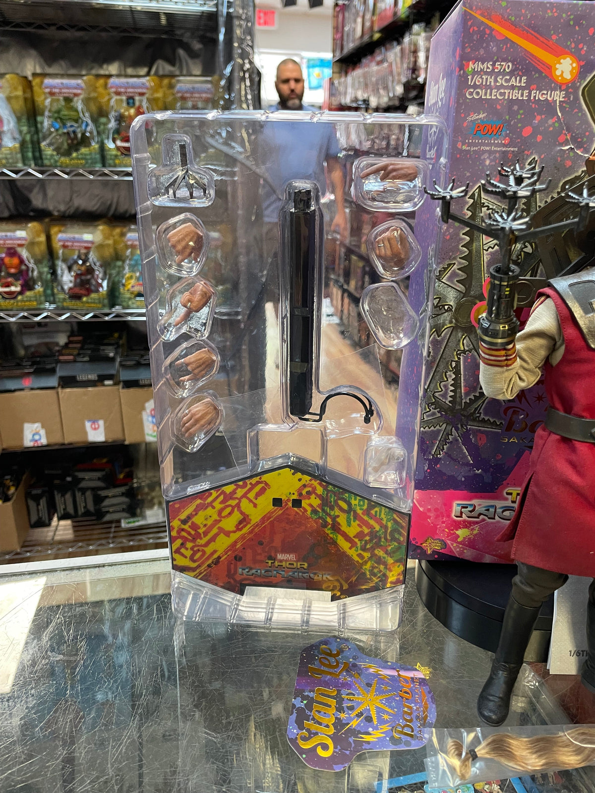 Stan Lee Barber Sakaar Planet (Marvel Thor Ragnarok, Hot Toys) INCOMPLETE product image 3, provided for visual reference and