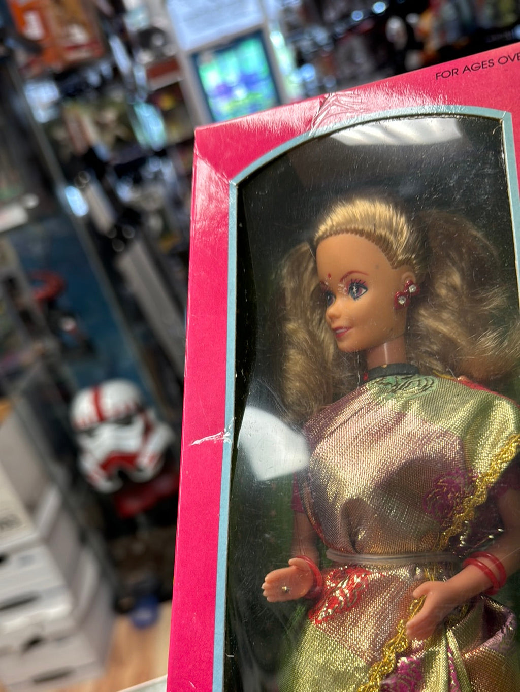 Gold Dress Barbie In India 9910 (Vintage Barbie, Leo Mattel) product image 13, provided for visual reference and product