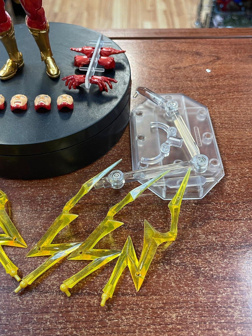The Flash (Revoltech, Amazing Yamaguchi, DC Comics) COMPLETE product image 4, provided for visual reference and product