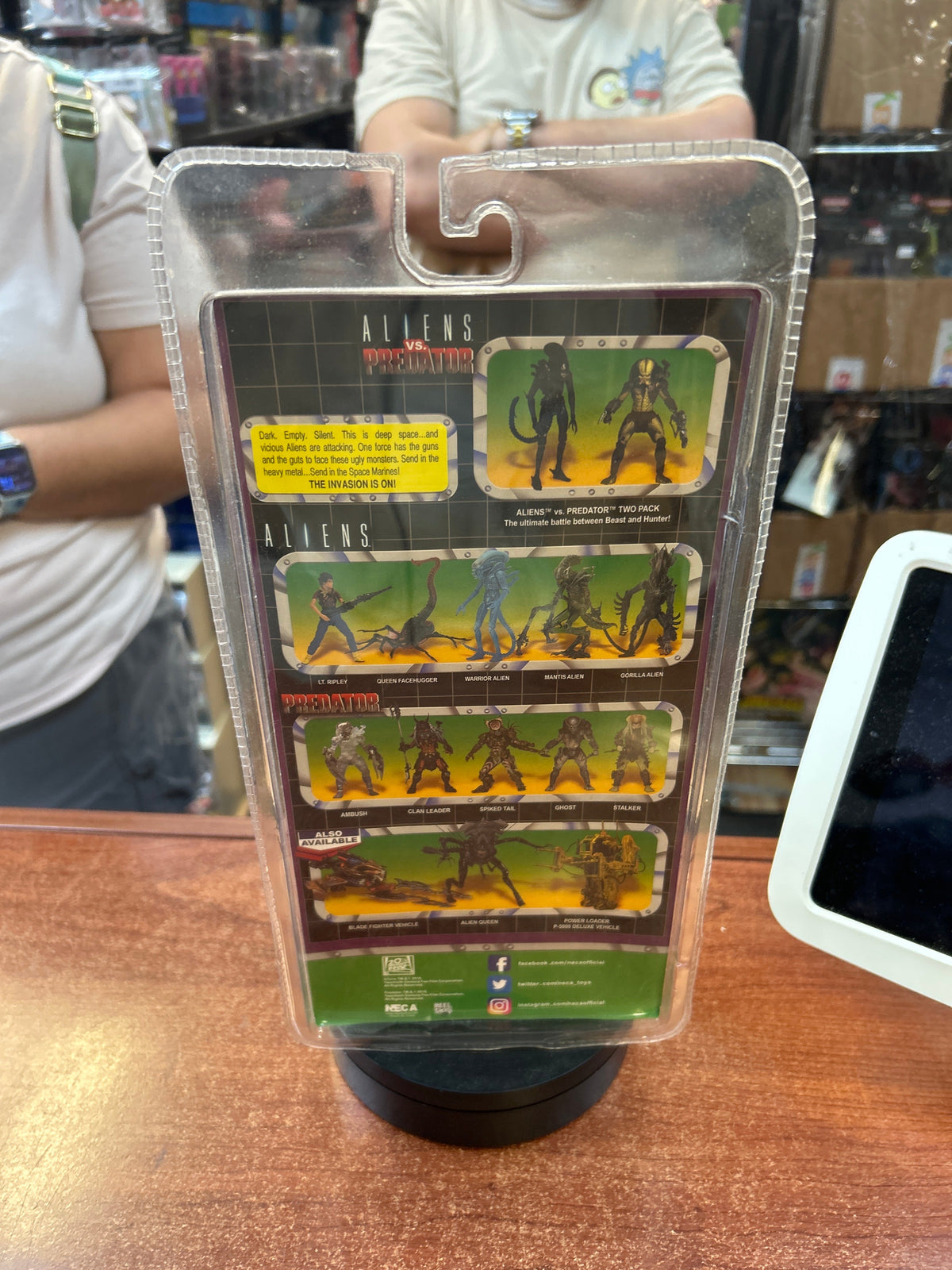 Gorilla Alien with Face Hugger (Aliens, NECA) **SEALED** product image 3, provided for visual reference and product detail