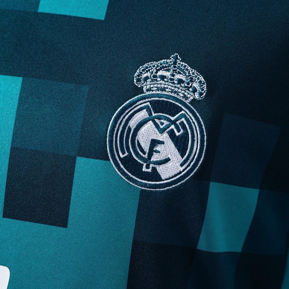 Real Madrid Jersey 2017/18 Third Retro Football Kit product image 4