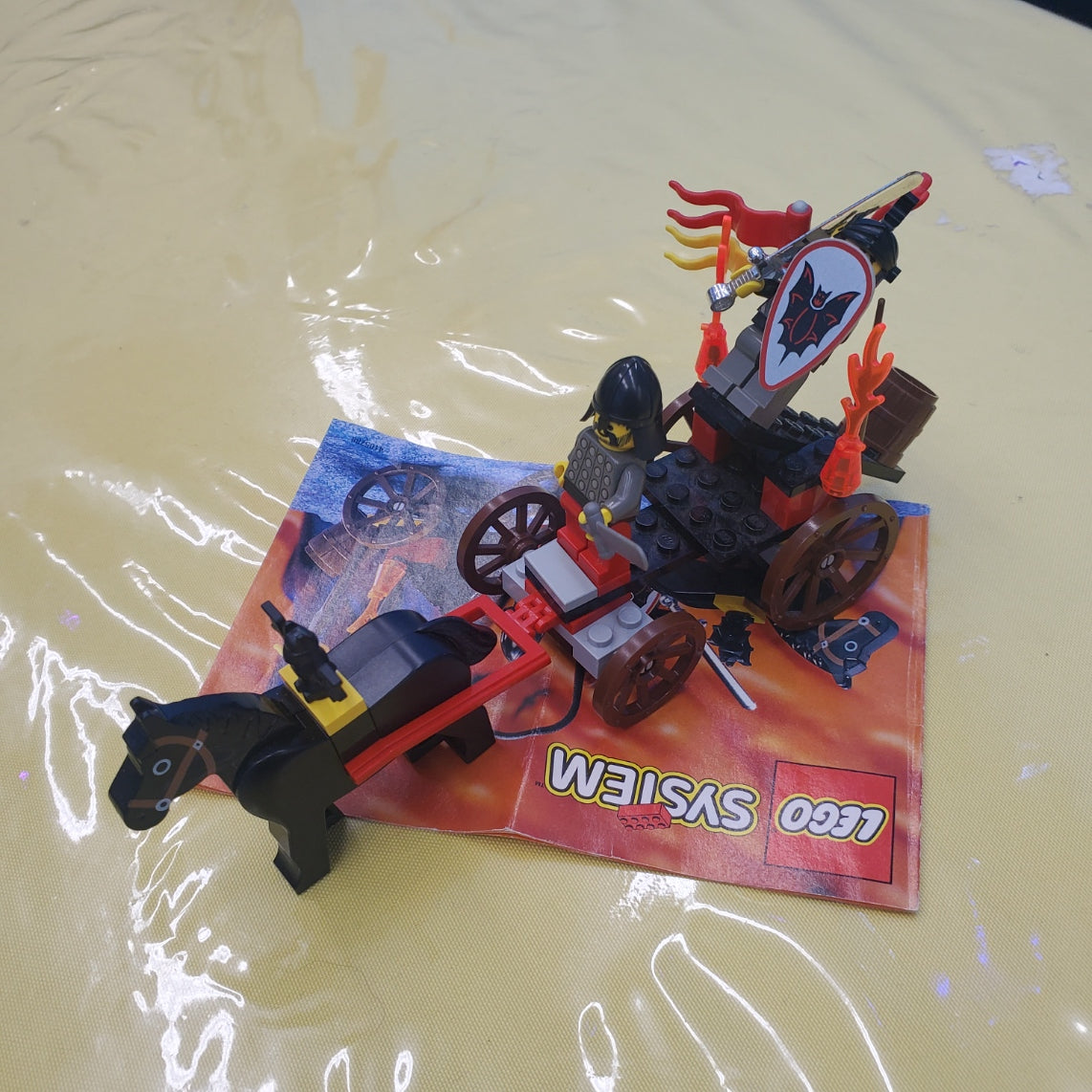 6027 Bat Lord's Catapult (Retired) (Previously Owned) product image 1, provided for visual reference and product detail