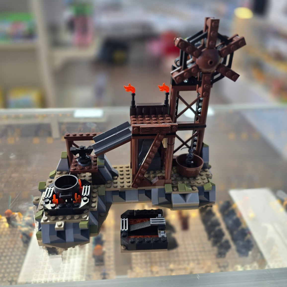 9476 The Lord of the Rings The Orc Forge (Retired) (Previously Owned) product image 1, provided for visual reference and