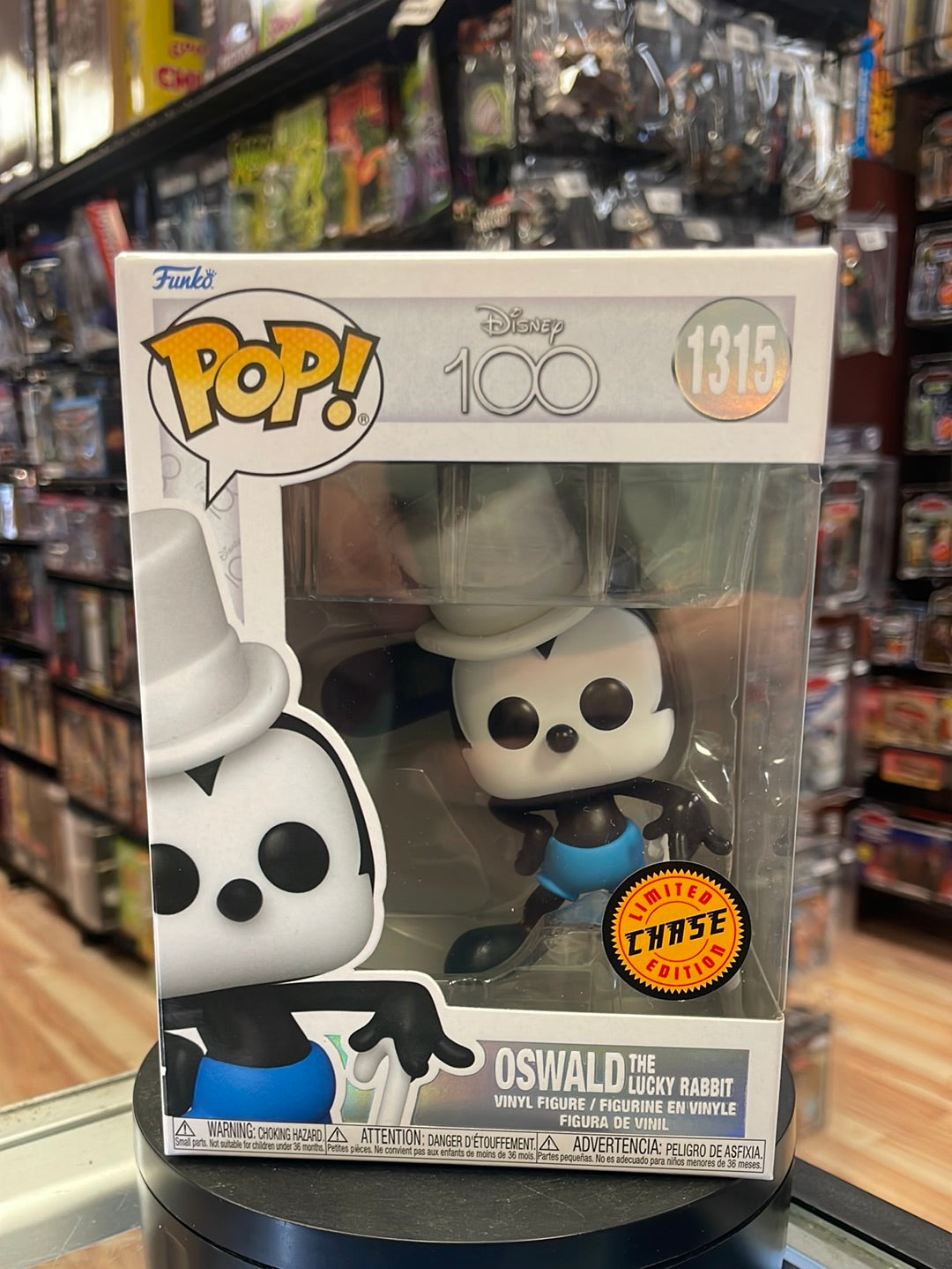 Oswald the Luck Rabbit 1315 Chase (Funko Pop! Disney) product image 1, provided for visual reference and product detail