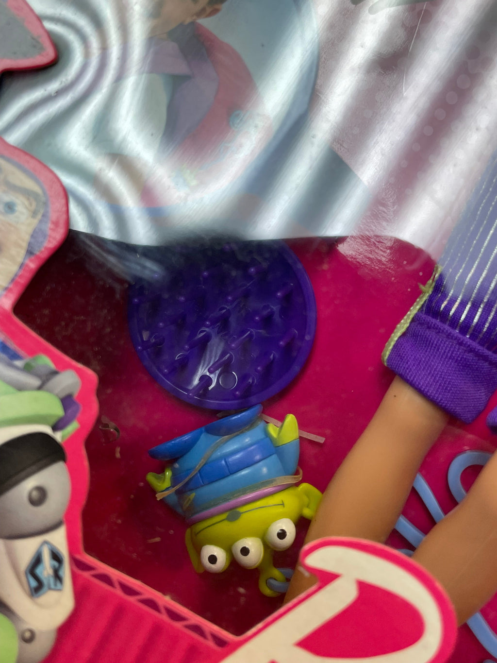 Barbie Loves Alien #R9297 (Barbie, Toy Story 3, Mattel) SEALED product image 4, provided for visual reference and product