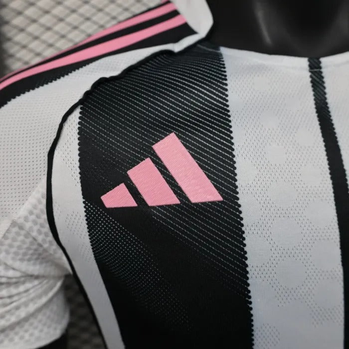 Player Version Juventus Home Jersey 25/26 Football Kit product image 3