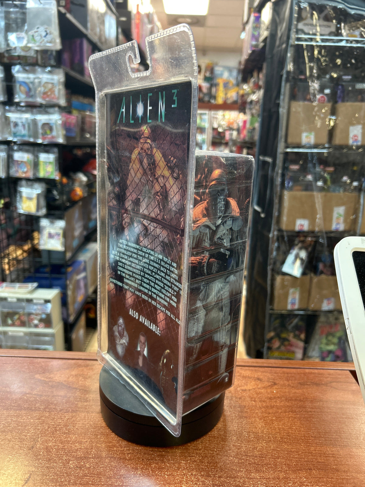 Weyland Yutani Commando (Aliens, NECA) **SEALED** product image 3, provided for visual reference and product detail review