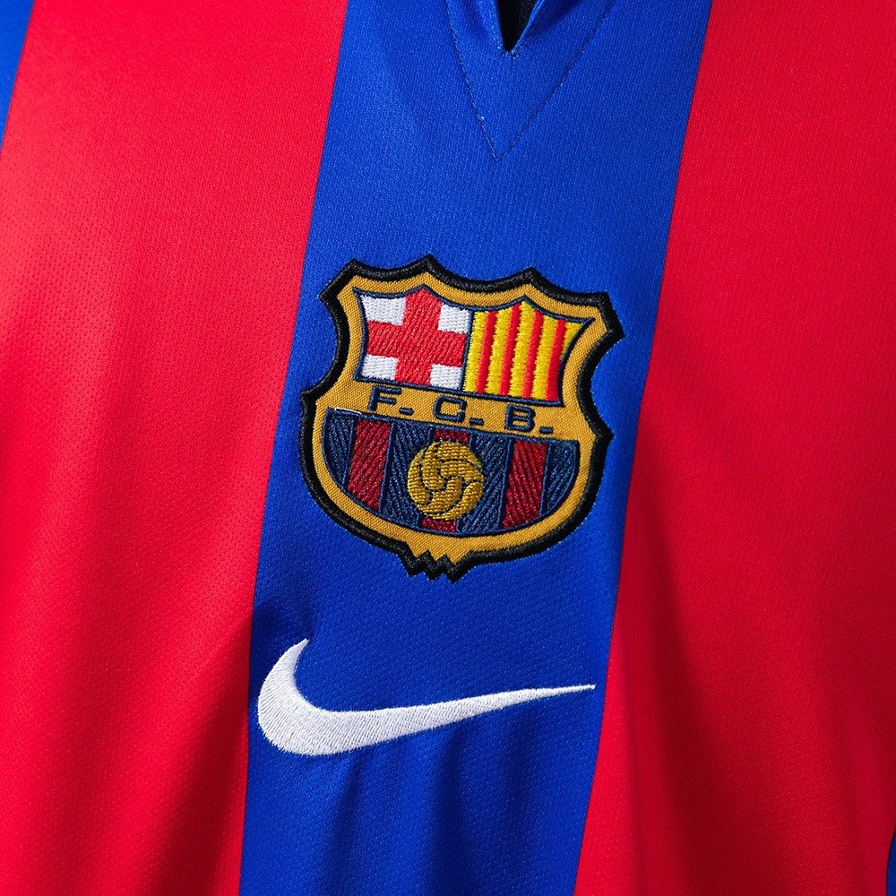 Barcelona Jersey 2001-02 Home Retro Football Kit product image 4