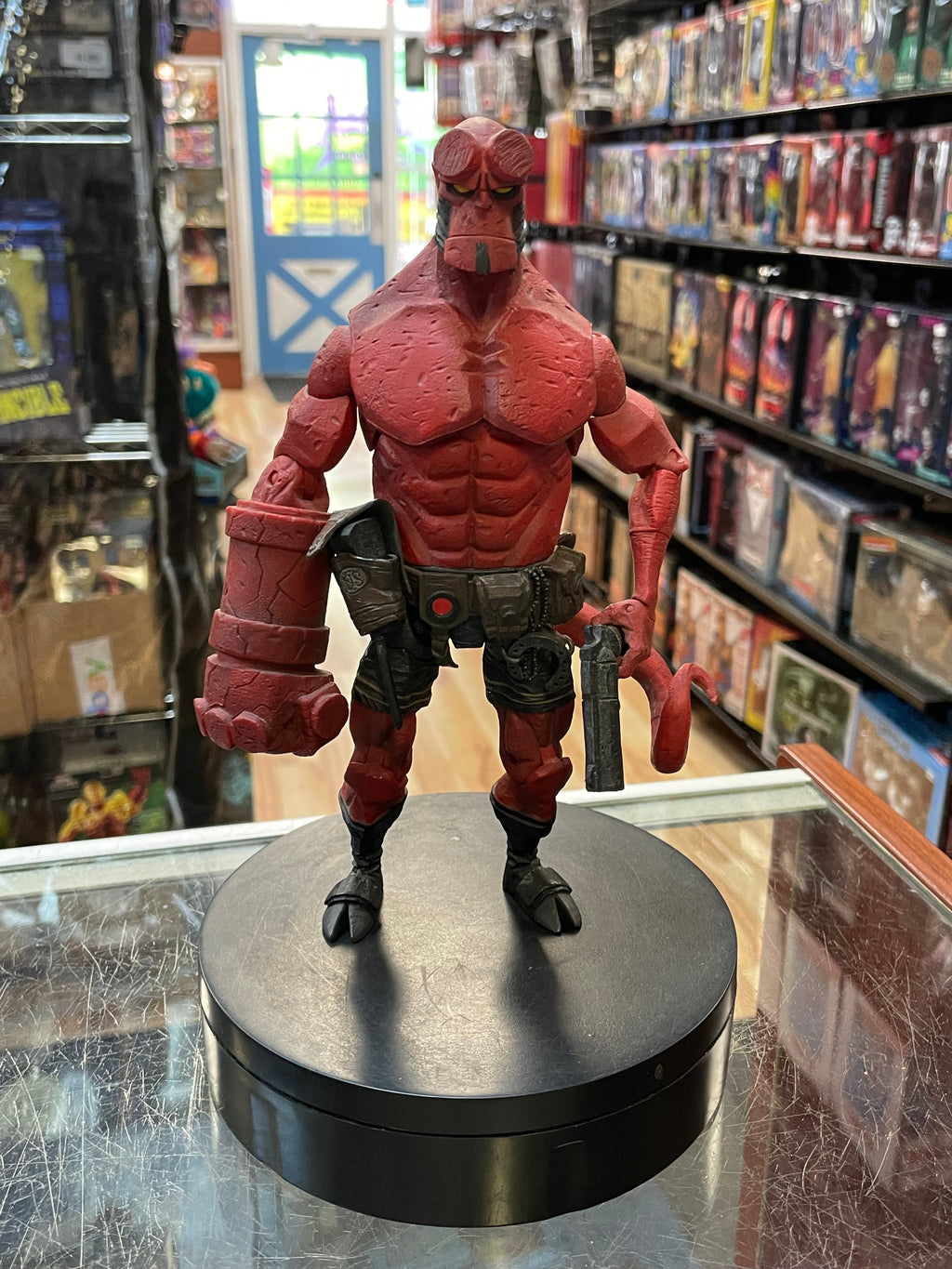 Hellboy (Vintage Hellboy, Mezco Toyz) INCOMPLETE product image 1, provided for visual reference and product detail review