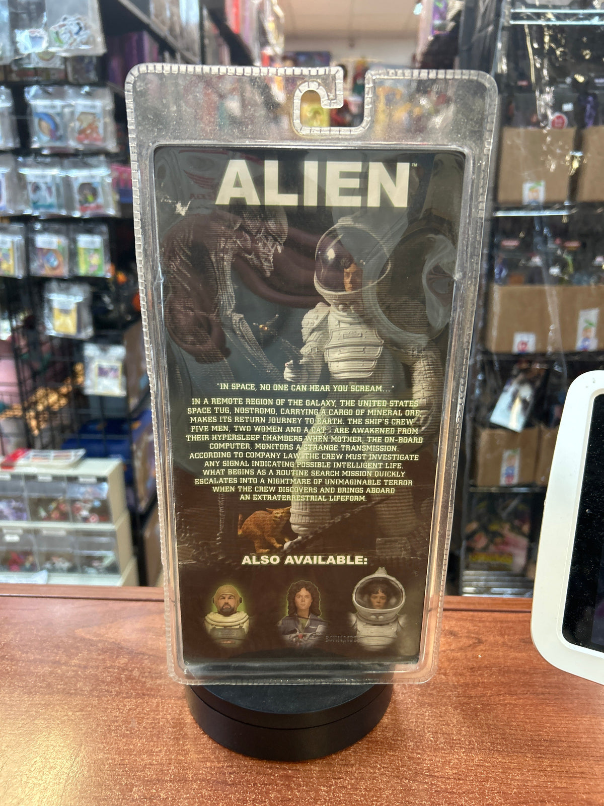 Ripley Compression Suit (Aliens, NECA) **SEALED** product image 4, provided for visual reference and product detail review