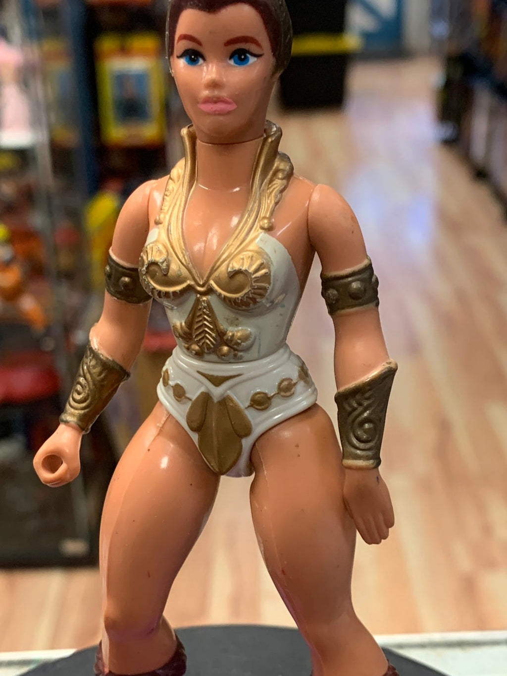Brown Hair Teela 7153 (Vintage MOTU Masters of The Universe, Mattel) Complete product image 3, provided for visual reference