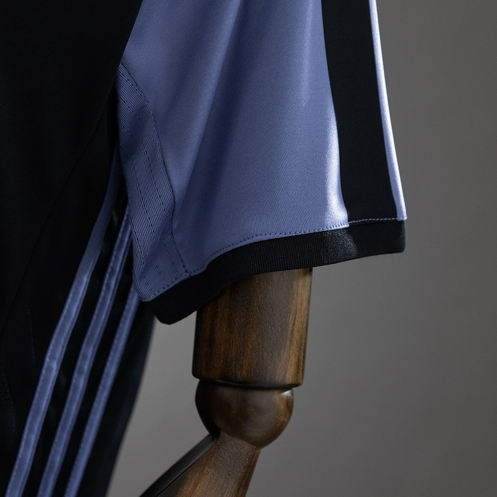Real Madrid Jersey 2016/17 Third Retro Football Kit product image 3