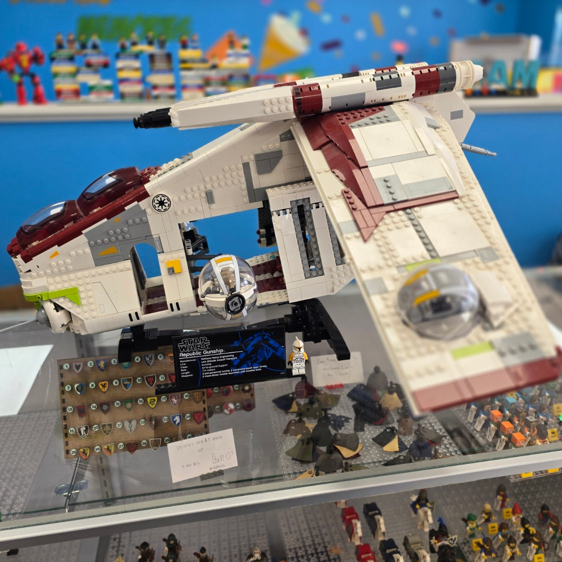 75309 UCS Republic Gunship (Previously Owned) (Retired) product image 1, provided for visual reference and product detail