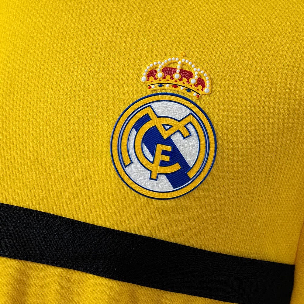 Real Madrid Jersey 2011/12 Goalkeeper Retro Football Kit product image 5