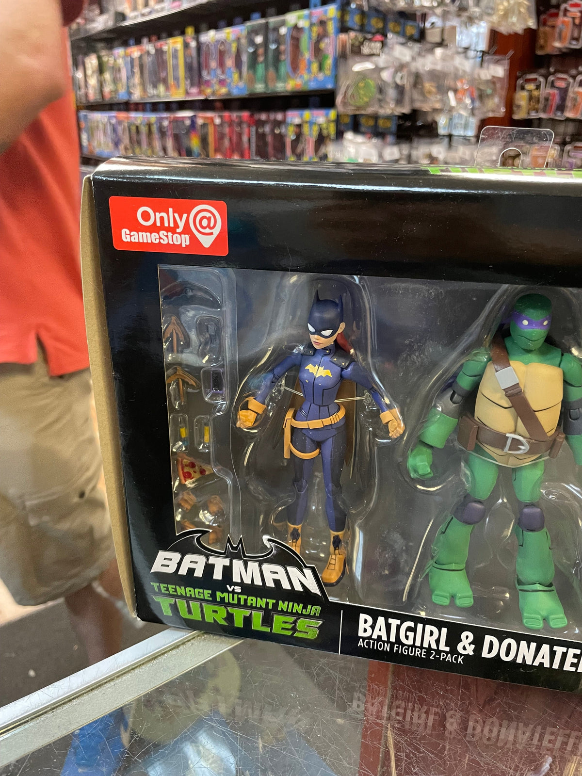Batgirl & Donatello 2 Pack (Batman Vs Teenage Ninja Turtles, DC Collectibles) NEW/OPEN product image 9, provided for visual
